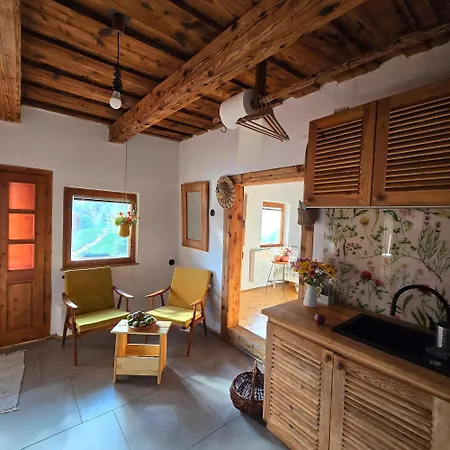 Kdebolotambolo Chalupka Ferienhaus Belá